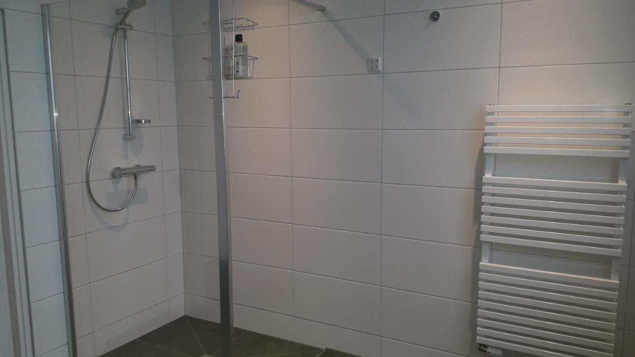 Groot Familiehuis Voor 6 Personen In Landelijke, Rustige Omgeving Vila Breezand Exterior foto
